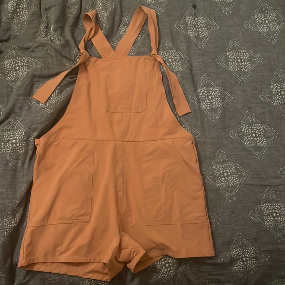super cool coverup/overalls!